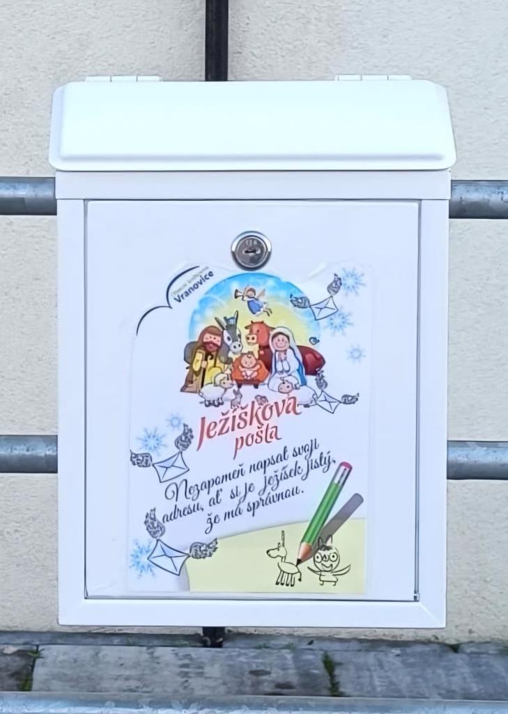 Schránka na dopisy pro Ježíška.